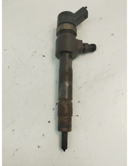 Recambio de inyector para fiat bravo ii (198_) 1.9 d multijet (198axb1a) referencia OEM IAM 0445110276  