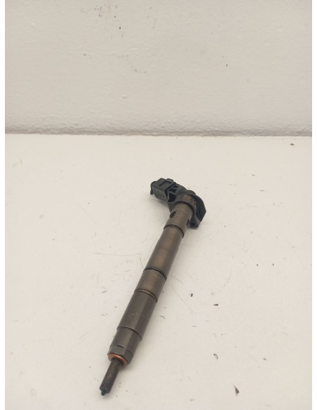 Recambio de inyector para audi a4 b7 avant (8ed) 3.0 tdi quattro referencia OEM IAM 059130277AH  