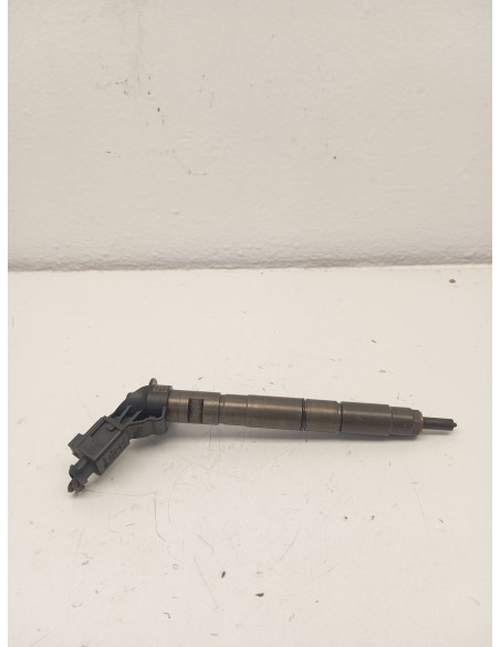 Recambio de inyector para audi a4 b7 avant (8ed) 3.0 tdi quattro referencia OEM IAM 059130277AH  