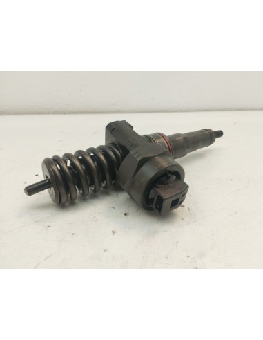 Recambio de inyector para skoda fabia i (6y2) 1.9 tdi referencia OEM IAM 038130073J  