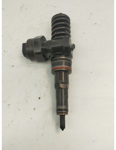 Recambio de inyector para skoda fabia i (6y2) 1.9 tdi referencia OEM IAM 038130073J  