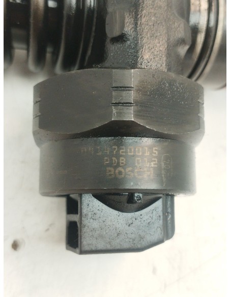 Recambio de inyector para skoda fabia i (6y2) 1.9 tdi referencia OEM IAM 038130073J  