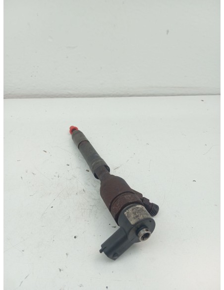 Recambio de inyector para fiat punto (188_) 1.3 jtd 16v referencia OEM IAM 0445110083  