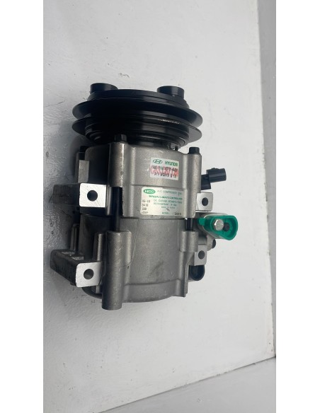 Recambio de compresor aire acondicionado para hyundai h 1 referencia OEM IAM F500QBVDA05  