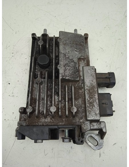 Recambio de centralita start / stop para peugeot 5008 active referencia OEM IAM 9810915280  