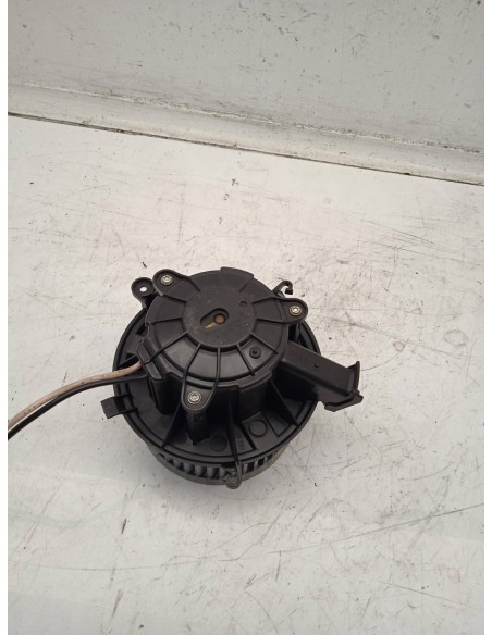 Recambio de motor calefaccion para opel astra j lim. 1.3 16v cdti referencia OEM IAM U7253002  