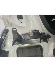 Recambio de plastico para citroën c3 1.0 vti referencia OEM IAM 7416S4 TRA IZQ 