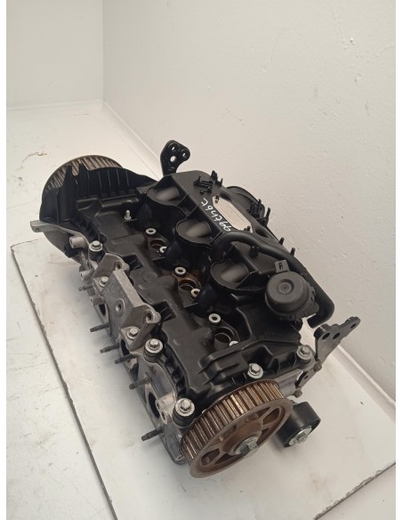 Recambio de culata para land rover range rover sport v6 td s referencia OEM IAM 4R8Q6C064AH  