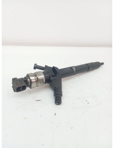 Recambio de inyector para nissan almera tino (v10) 2.2 dci referencia OEM IAM 16600BN800  