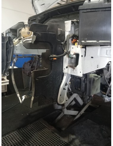 Recambio de plastico para citroën c3 1.0 vti referencia OEM IAM 7104LV DEL IZQ 