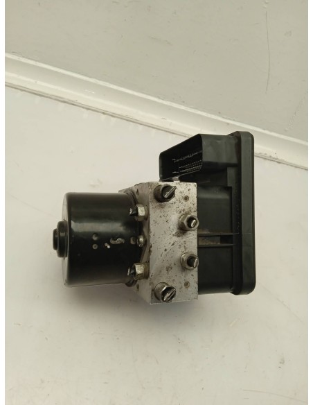 Recambio de abs para volvo c30 1.8 cat referencia OEM IAM 30736588  