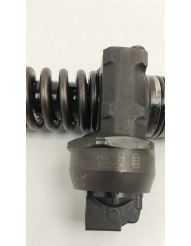 Recambio de inyector para audi a4 b6 (8e2) 1.9 tdi referencia OEM IAM 038130073AR  