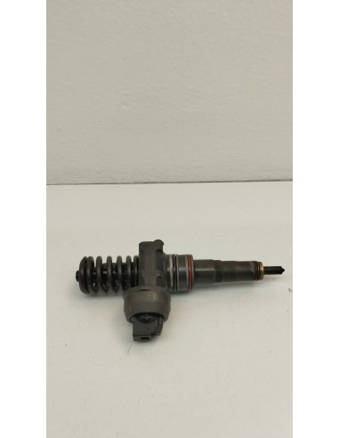 Recambio de inyector para audi a4 b6 (8e2) 1.9 tdi referencia OEM IAM 038130073AR  