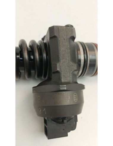 Recambio de inyector para audi a4 b6 (8e2) 1.9 tdi referencia OEM IAM 038130073AR  