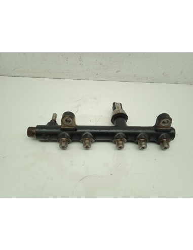 Recambio de rampa inyectora para ford mondeo lim. titanium referencia OEM IAM 9674300080  