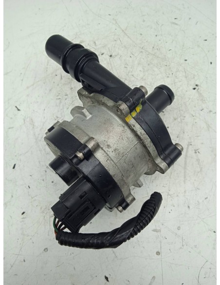 Recambio de bomba agua para hyundai ioniq tecno hybrid referencia OEM IAM 369002B100  