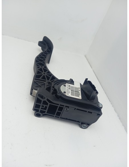 Recambio de potenciometro pedal para citroën c4 picasso live referencia OEM IAM 9674829780  