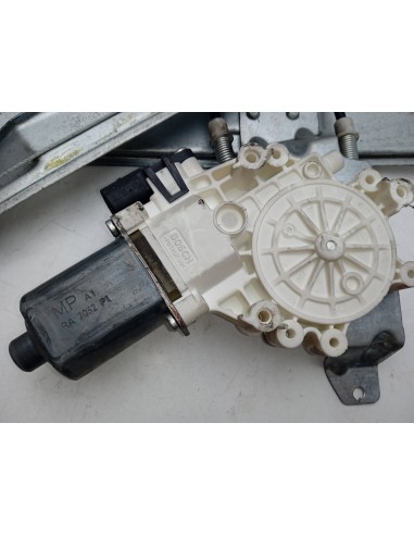 Recambio de elevalunas delantero derecho para smart forfour 1.3 cat referencia OEM IAM 0130822207  