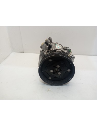 Recambio de compresor aire acondicionado para renault clio iii 1.2 16v referencia OEM IAM 8200819568A  