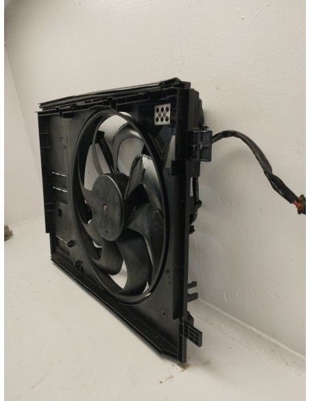 Recambio de electroventilador para peugeot 3008 allure referencia OEM IAM 9806313580  