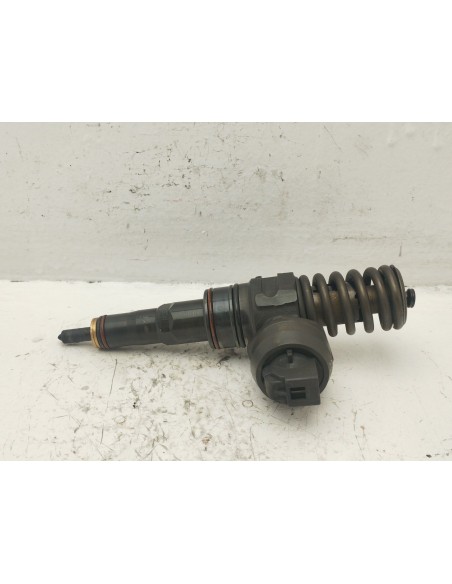 Recambio de inyector para audi a4 b6 (8e2) 1.9 tdi referencia OEM IAM 038130073AN  