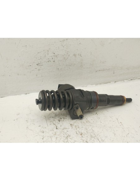 Recambio de inyector para audi a4 b6 (8e2) 1.9 tdi referencia OEM IAM 038130073AN  