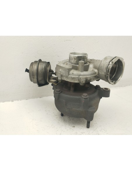 Recambio de turbocompresor para audi a4 b6 (8e2) 1.9 tdi referencia OEM IAM 038145702E  