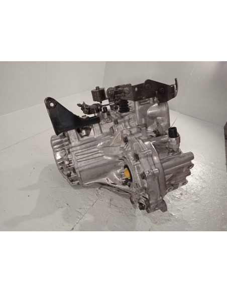 Recambio de caja cambios para kia cerato 2.0 cat referencia OEM IAM J42073  