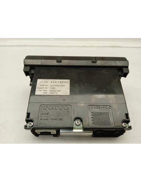 Recambio de pantalla multifuncion para volvo s40 berlina 2.0 diesel cat referencia OEM IAM 30679647  