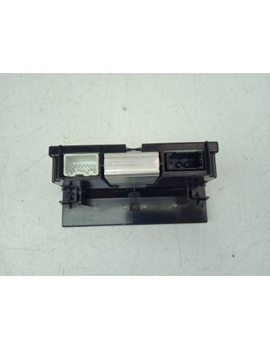 Recambio de pantalla multifuncion para volvo v50 familiar referencia OEM IAM 30679647  