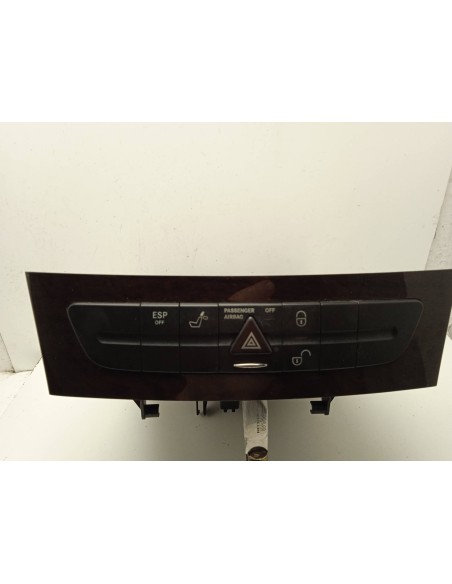 Recambio de mando multifuncion para mercedes-benz clase e (w211) berlina 2.6 cat referencia OEM IAM A2116800552  