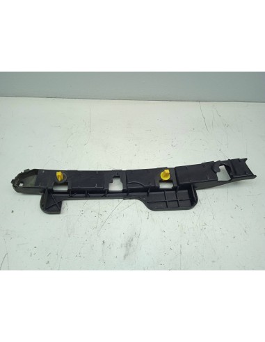 Recambio de plastico para hyundai ioniq tecno hybrid referencia OEM IAM 86614G2000  