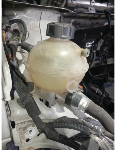 Recambio de deposito expansion para citroën c4 picasso live referencia OEM IAM 9678514680  