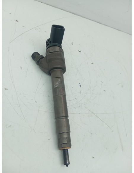 Recambio de inyector para bmw serie 5 lim. (f10) 520d referencia OEM IAM 0445110332  