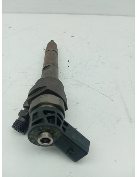 Recambio de inyector para bmw serie 5 lim. (f10) 520d referencia OEM IAM 0445110332  