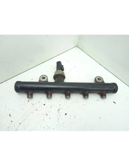 Recambio de rampa inyectora para volvo v50 familiar 2.0 d kinetic referencia OEM IAM 9654726280  