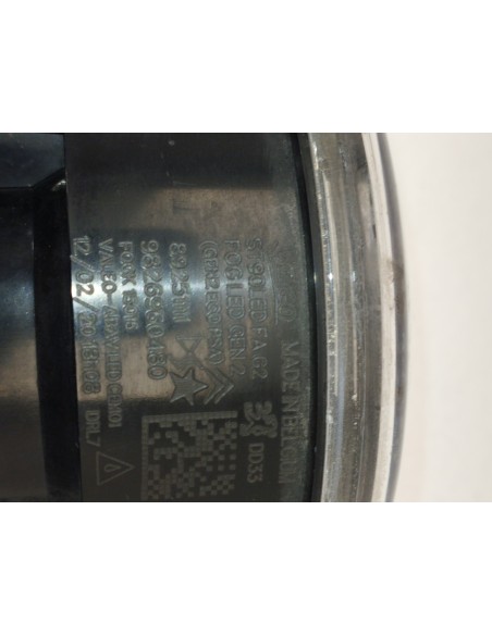 Recambio de faro antiniebla derecho para ds 7 crossback e-tense 4x4 so chic referencia OEM IAM 9826960480  