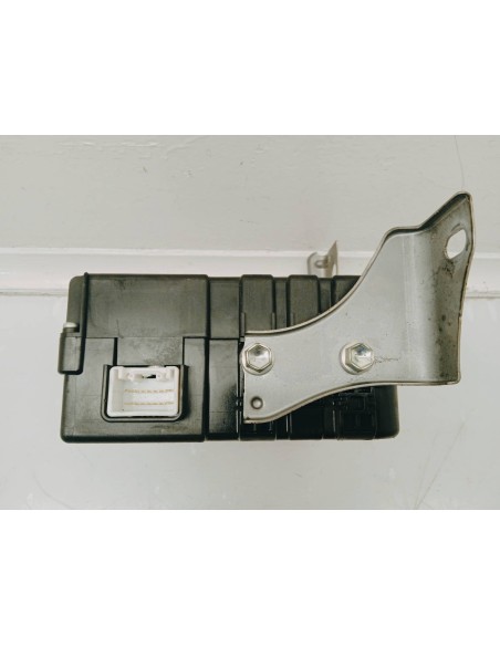 Recambio de modulo electronico para toyota prius (nhw20) 1.5 cat referencia OEM IAM 8968033010  