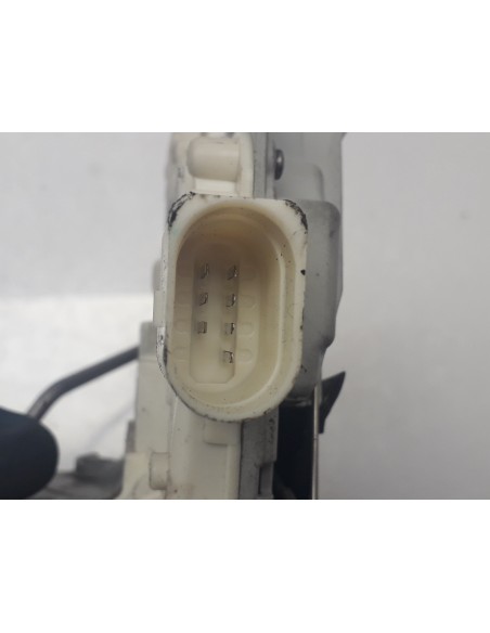 Recambio de cerradura puerta del. derecha para audi a4 berlina (8e) 2.0 tdi referencia OEM IAM   