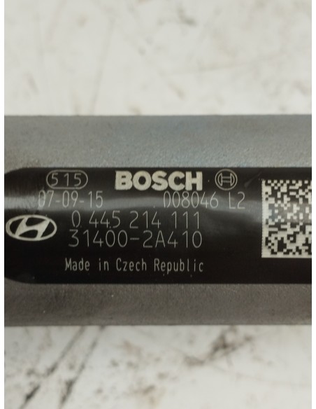 Recambio de rampa inyectora para hyundai i30 style referencia OEM IAM 0445214111  