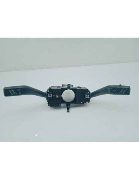 Recambio de mando luces para skoda rapid active referencia OEM IAM 6RA953501H  