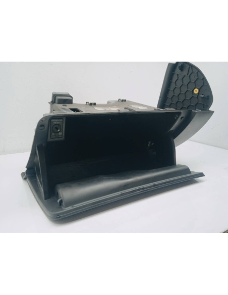 Recambio de guantera para skoda rapid active referencia OEM IAM 5JB857097D  