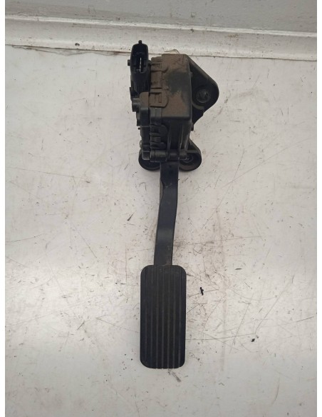 Recambio de potenciometro pedal para hyundai i30cw crdi cat referencia OEM IAM 080219J0591  
