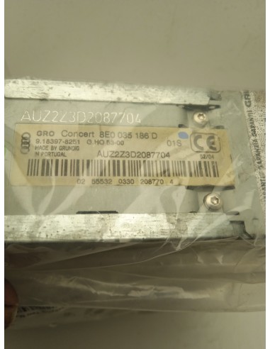 Recambio de sistema audio / radio cd para audi a4 berlina (8e) 2.0 tdi referencia OEM IAM 8E0035186D  
