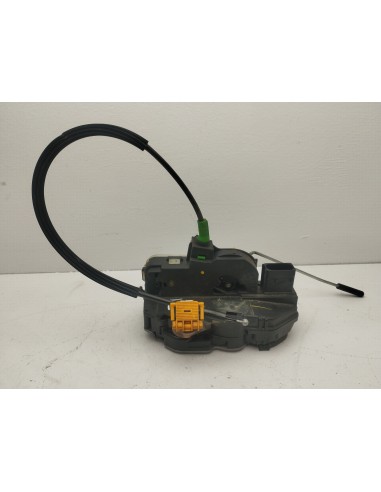 Recambio de cerradura puerta trasera izquierda para opel insignia berlina 2.0 cdti cat referencia OEM IAM 3023881LH  
