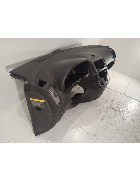 Recambio de salpicadero para hyundai i30cw crdi cat referencia OEM IAM   