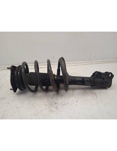 Recambio de amortiguador delantero derecho para hyundai i30cw crdi cat referencia OEM IAM 388024KYB  