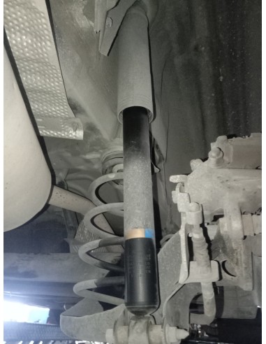 Recambio de amortiguador trasero derecho para toyota auris hybrid active referencia OEM IAM 4853002890  