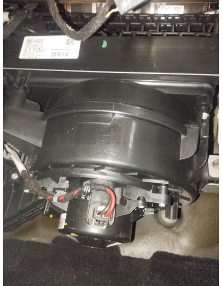 Recambio de motor calefaccion para opel insignia berlina 2.0 cdti cat referencia OEM IAM 5242673401  