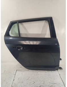 Recambio de puerta trasera derecha para renault megane iii sport tourer 1.2 16v referencia OEM IAM 821004555R COLOR GRIS 